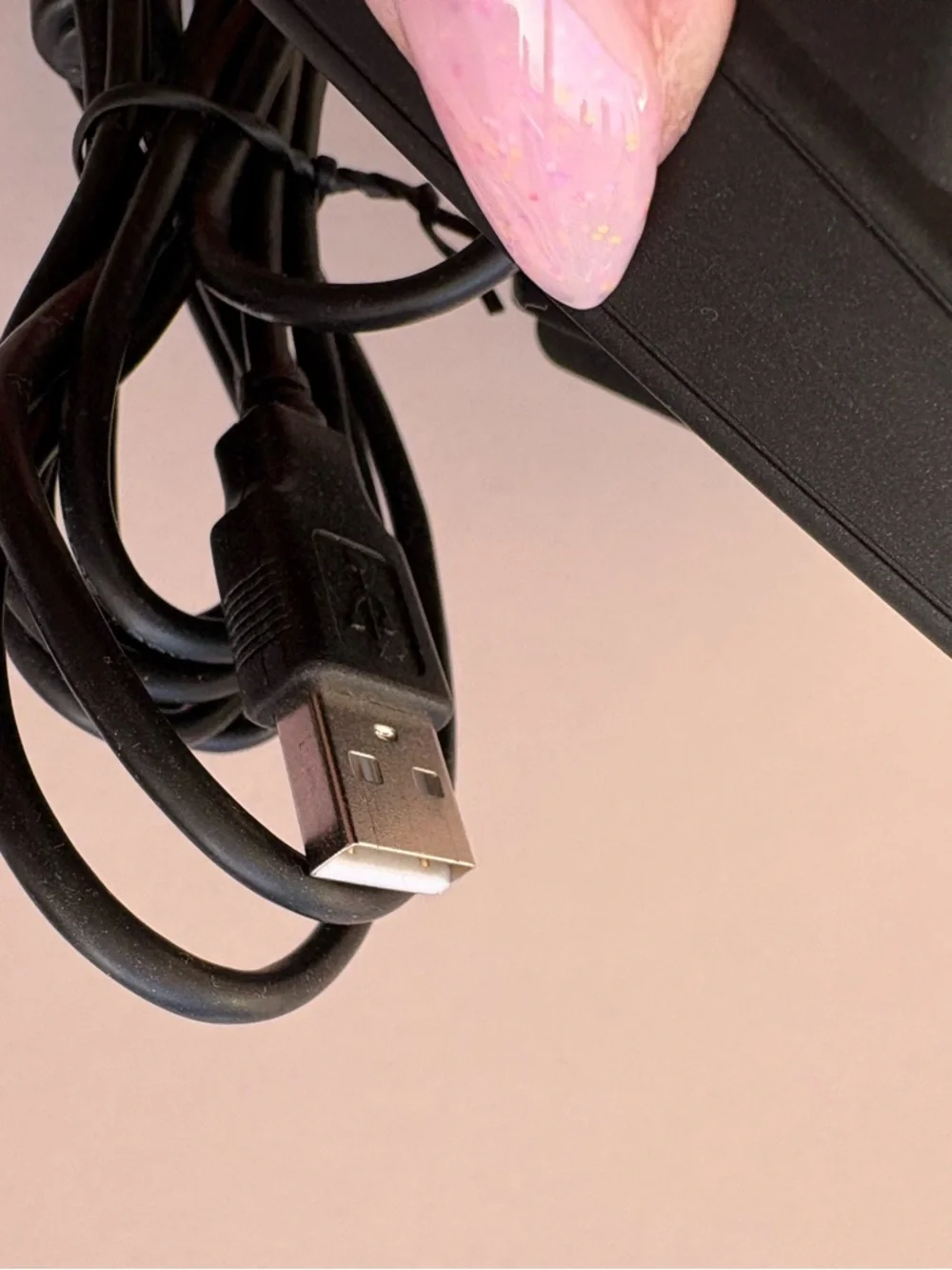 Black Nexigo USB Webcam with Built-In Microphone
